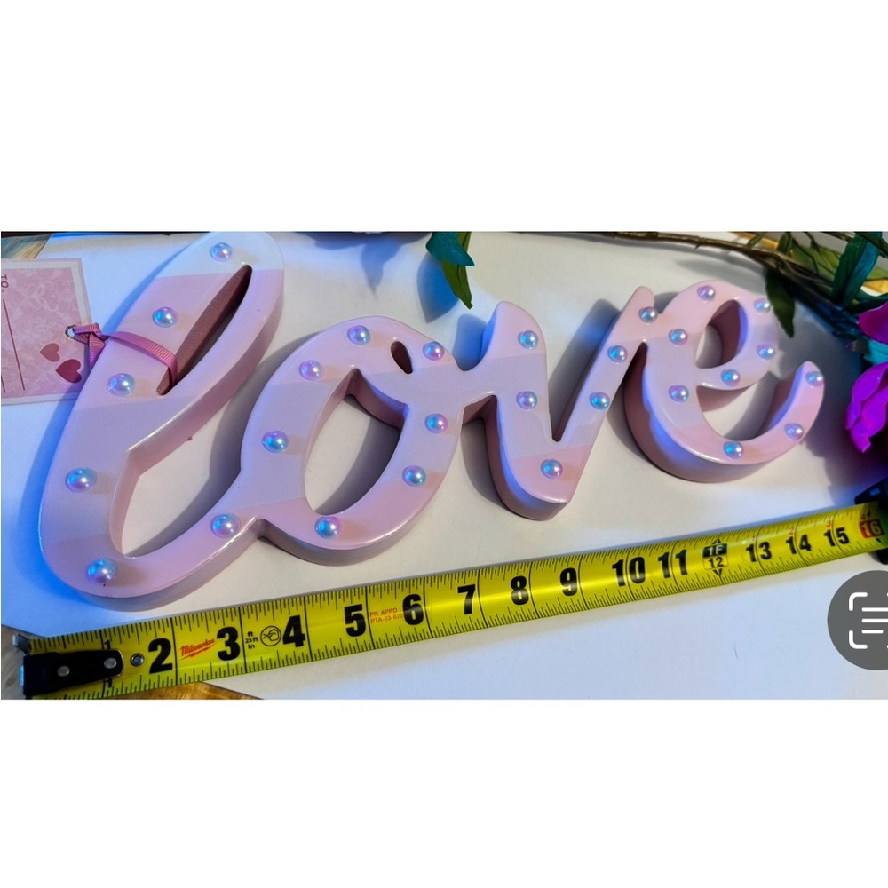 💘Love Sign with Pearl Accents - Picture 2 of 3